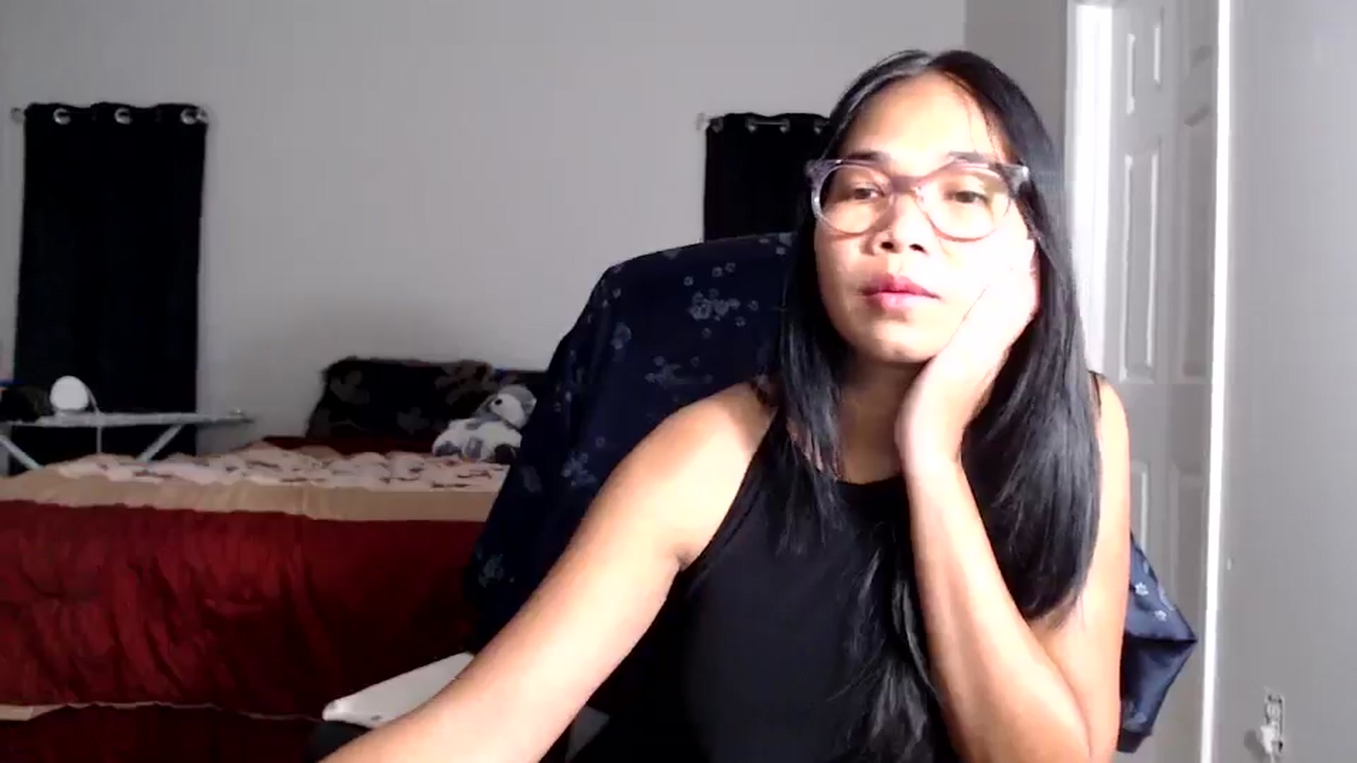 Gallery image thumbnail from Littlekai2025's myfreecams stream on, 10/28/2025, 02:04 image 2 of 20