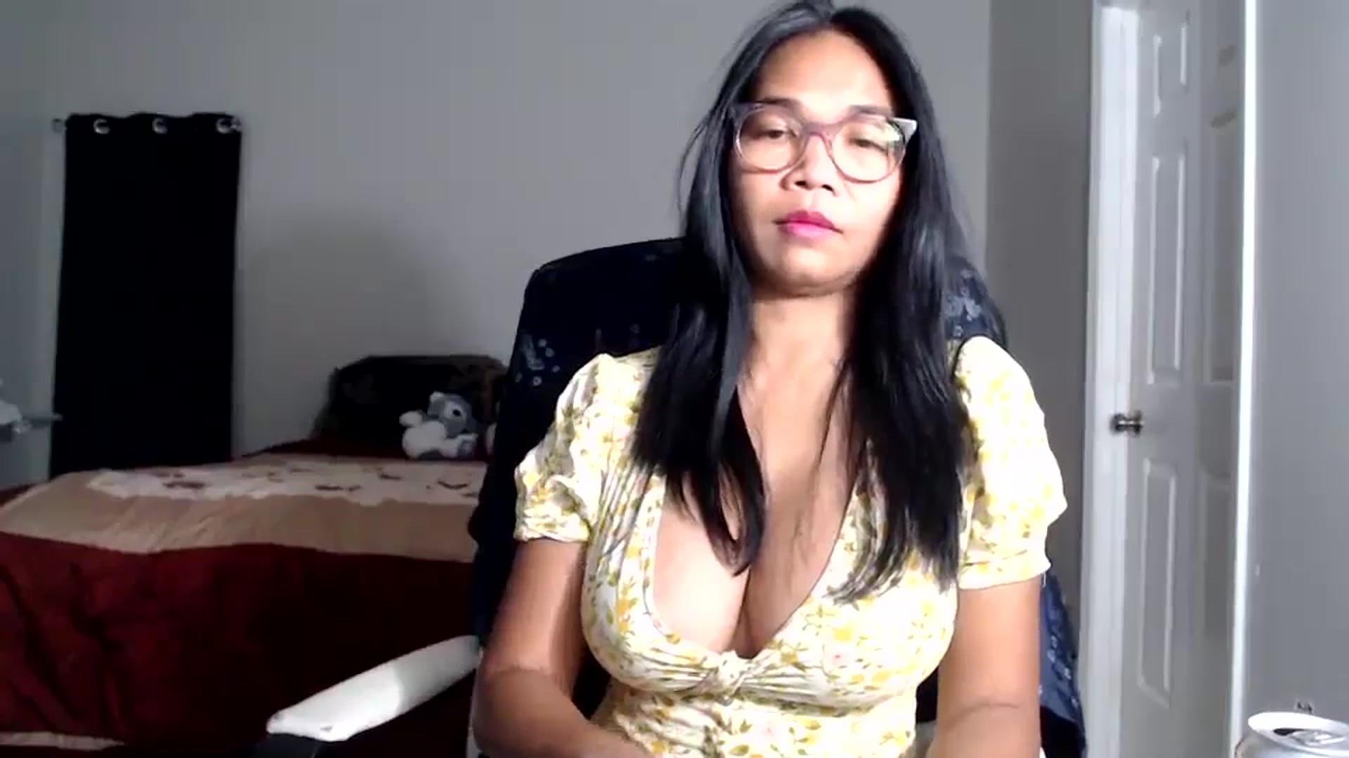 Gallery image thumbnail from Littlekai2025's myfreecams stream on, 10/29/2025, 03:33 image 4 of 20