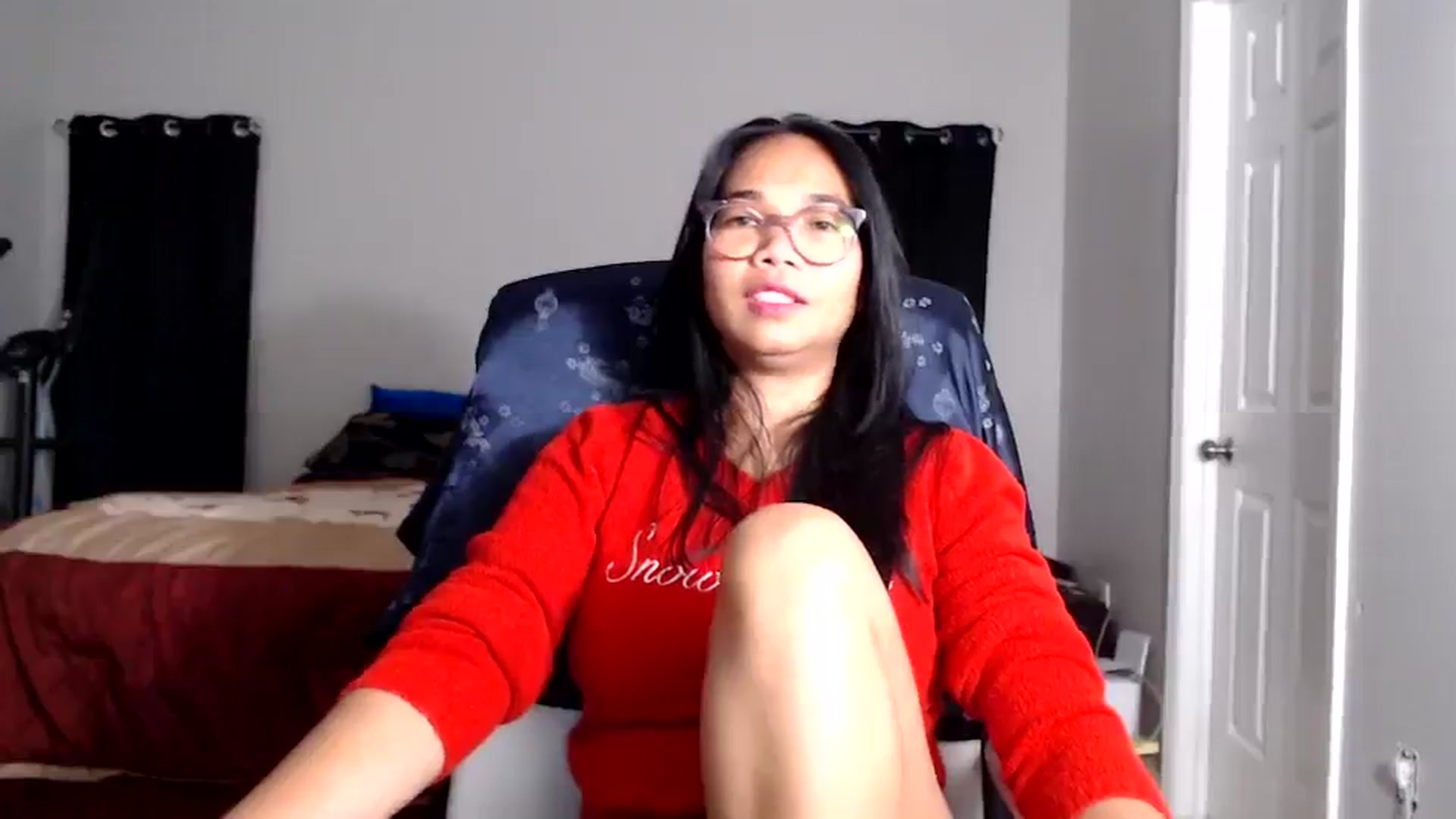 Gallery image thumbnail from Littlekai2025's myfreecams stream on, 11/03/2025, 01:45 image 11 of 20