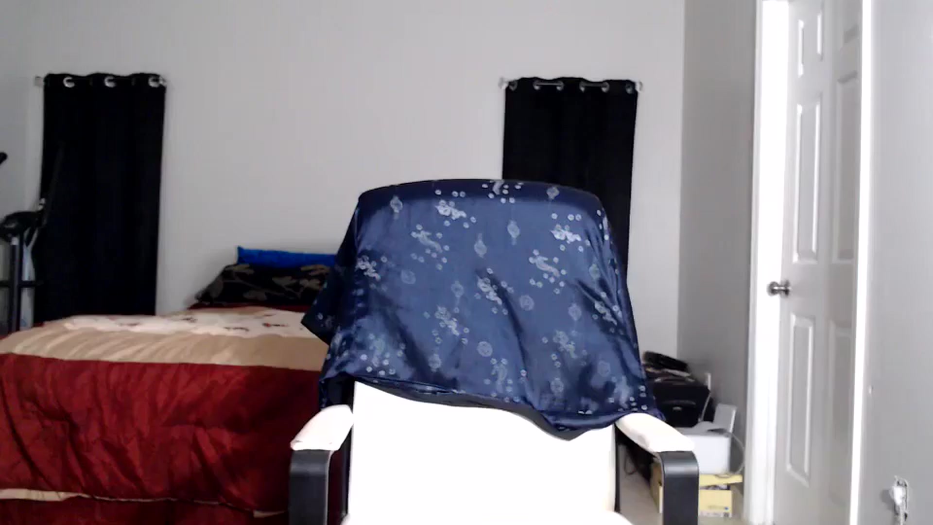 Gallery image thumbnail from Littlekai2025's myfreecams stream on, 11/03/2025, 01:45 image 15 of 20