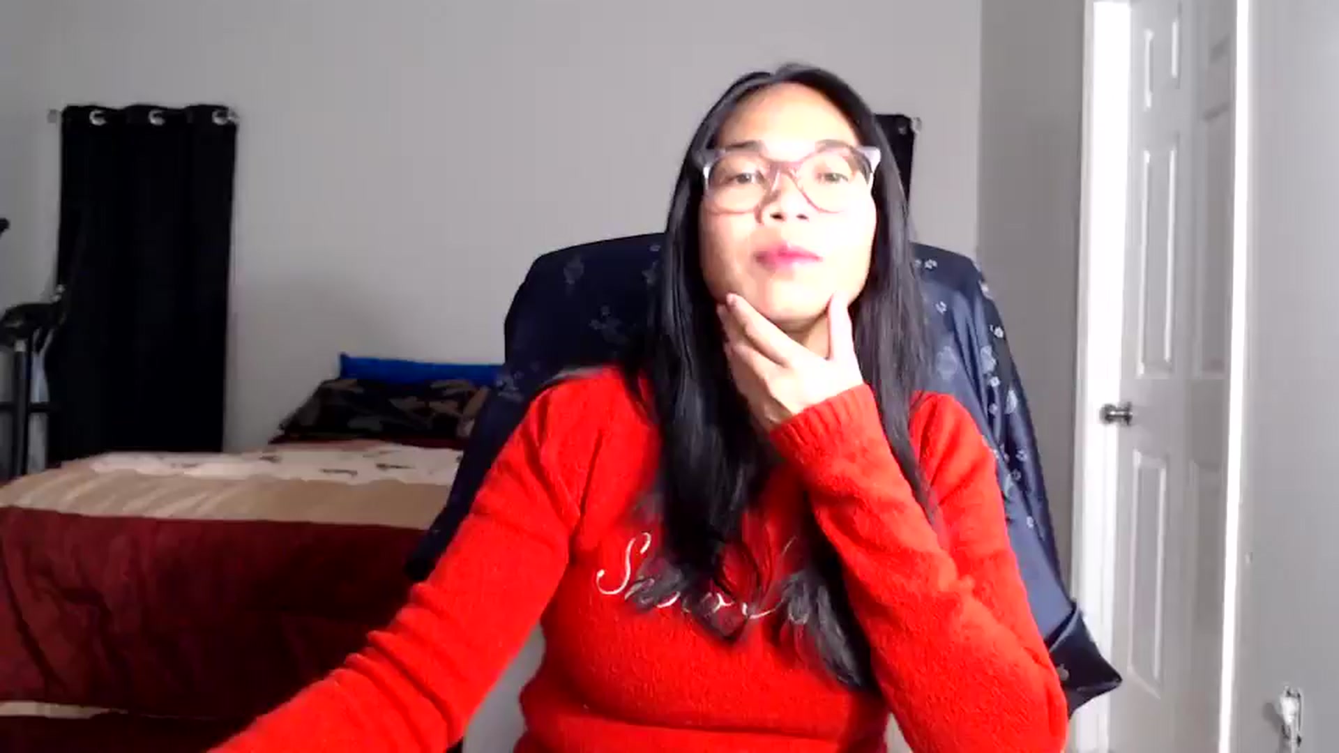 Gallery image thumbnail from Littlekai2025's myfreecams stream on, 11/03/2025, 01:45 image 1 of 20