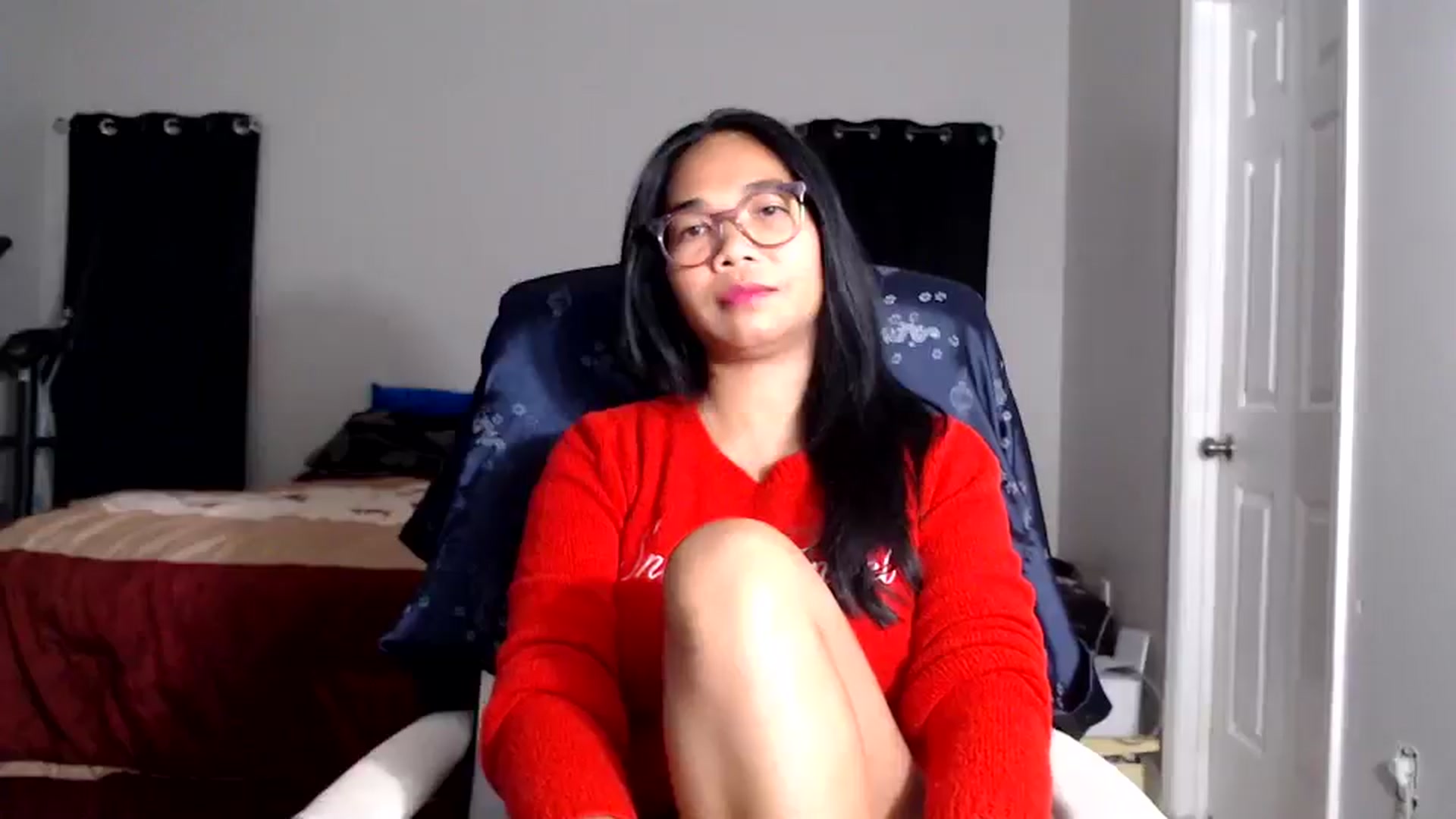 Gallery image thumbnail from Littlekai2025's myfreecams stream on, 11/03/2025, 01:45 image 6 of 20
