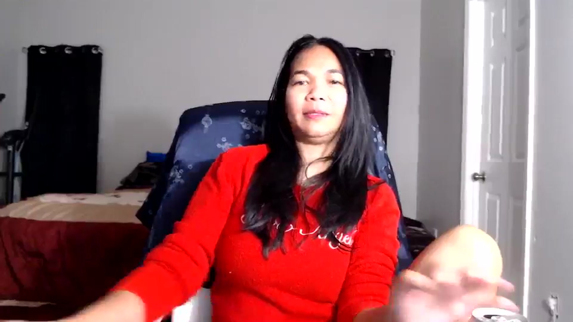 Gallery image thumbnail from Littlekai2025's myfreecams stream on, 11/03/2025, 04:11 image 12 of 20