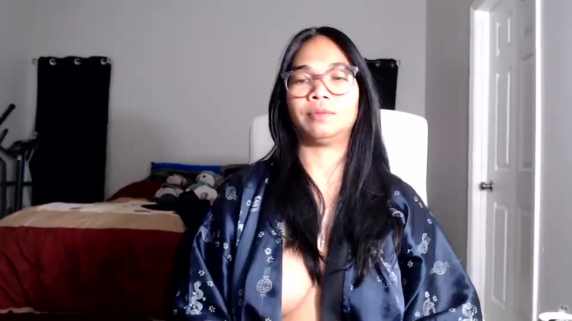 Gallery image thumbnail from Littlekai2025's myfreecams stream on, 11/06/2025, 03:59 image 7 of 20