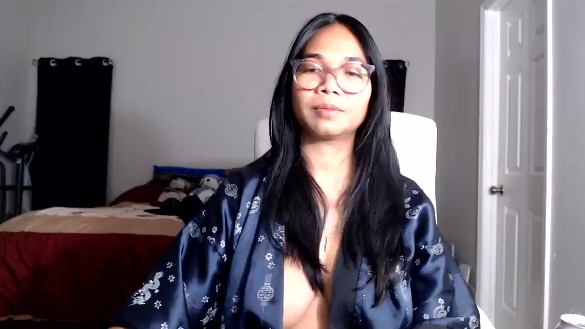Gallery image thumbnail from Littlekai2025's myfreecams stream on, 11/06/2025, 03:59 image 8 of 20