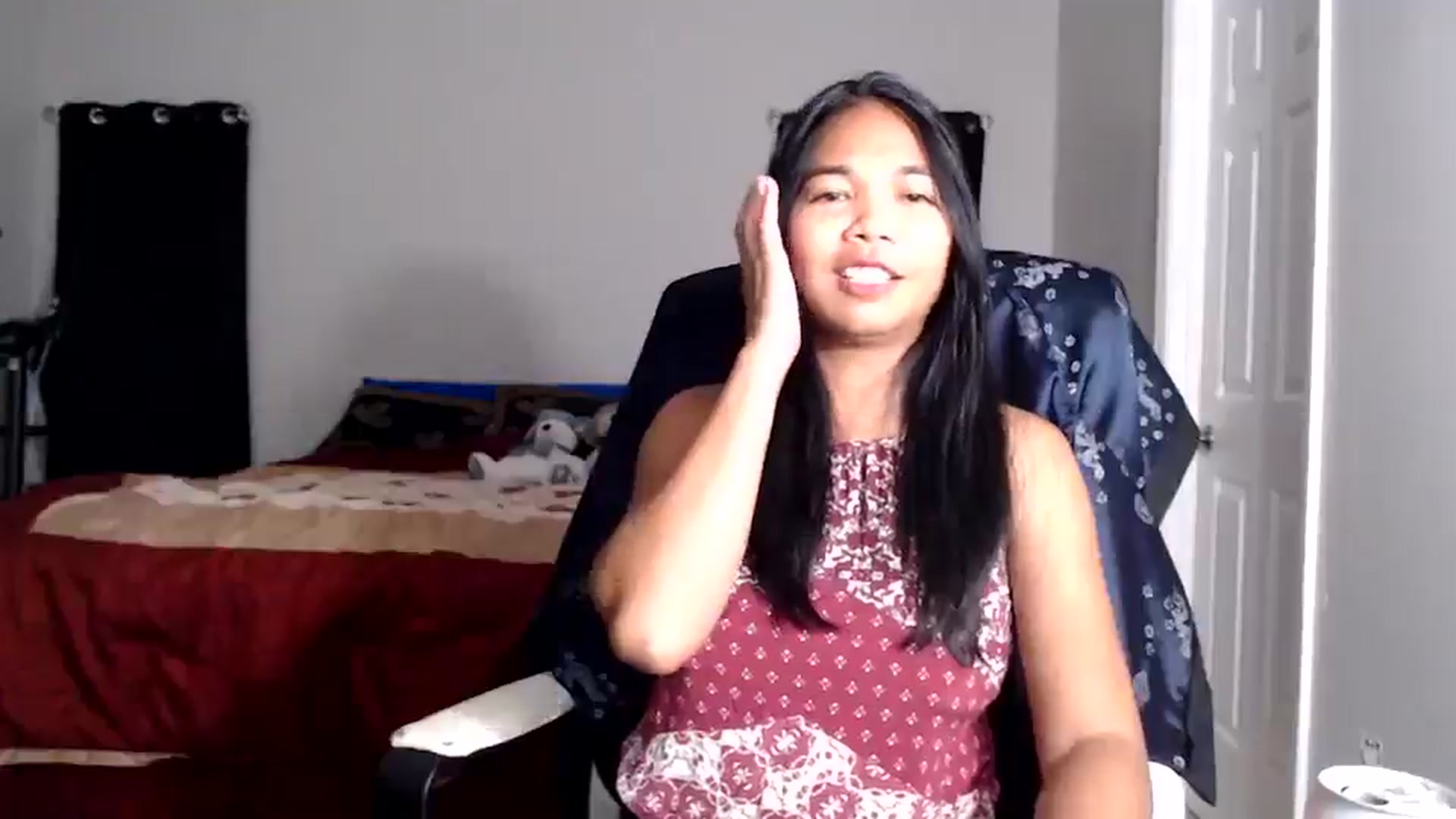 Gallery image thumbnail from Littlekai2025's myfreecams stream on, 11/10/2025, 04:00 image 3 of 20