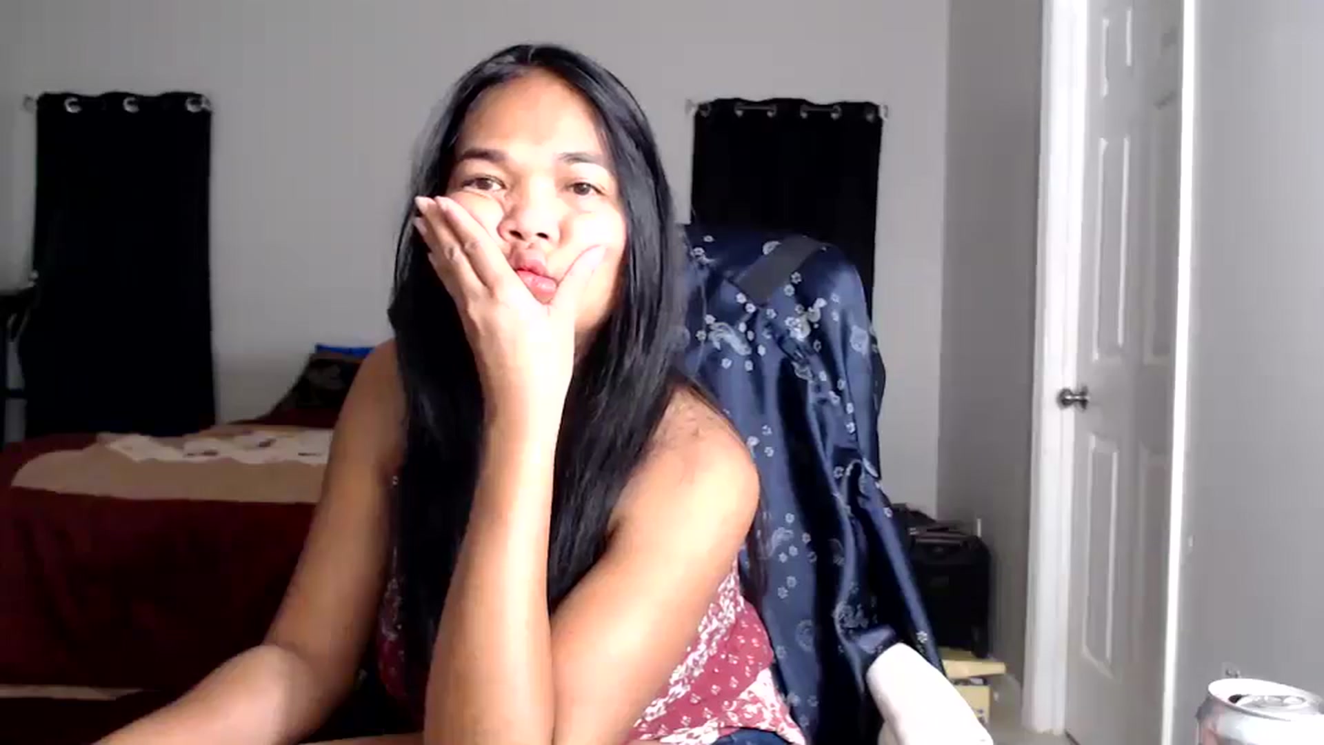 Gallery image thumbnail from Littlekai2025's myfreecams stream on, 11/10/2025, 04:00 image 8 of 20