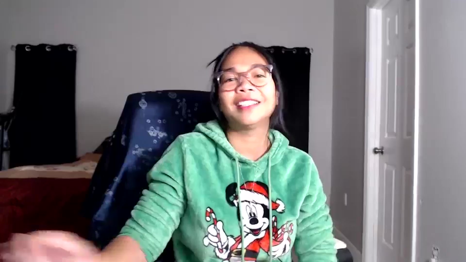 Gallery image thumbnail from Littlekai2025's myfreecams stream on, 11/11/2025, 04:53 image 6 of 20