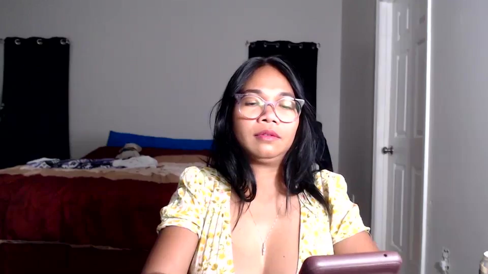 Gallery image thumbnail from Littlekai2025's myfreecams stream on, 11/18/2025, 04:31 image 17 of 20