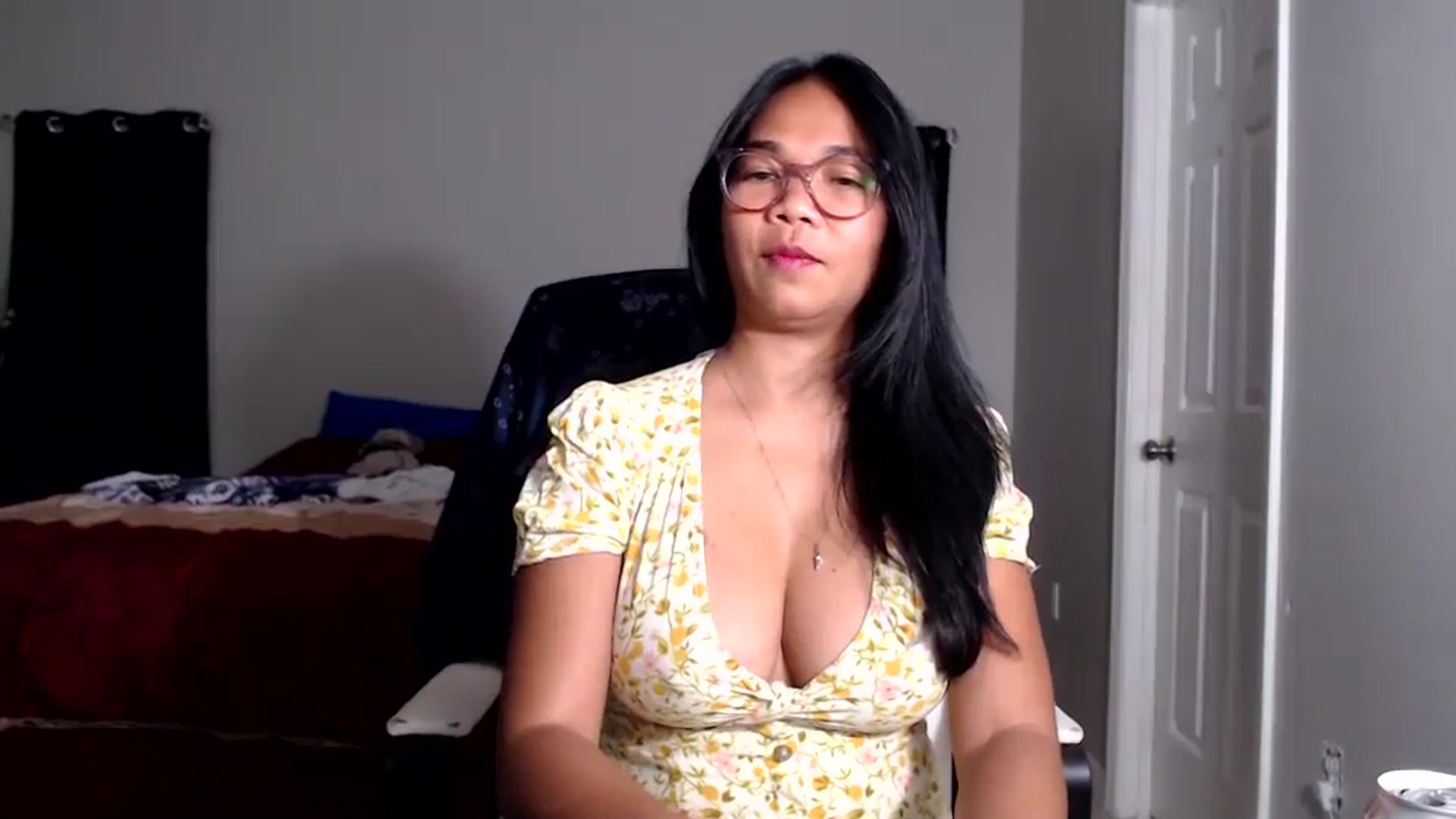 Gallery image thumbnail from Littlekai2025's myfreecams stream on, 11/18/2025, 04:31 image 9 of 20