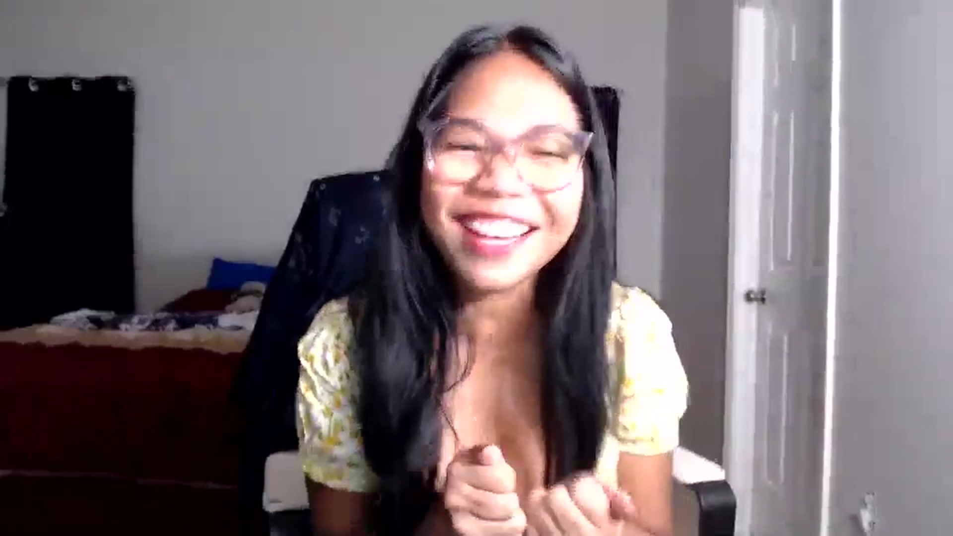 Gallery image thumbnail from Littlekai2025's myfreecams stream on, 11/18/2025, 04:31 image 18 of 20