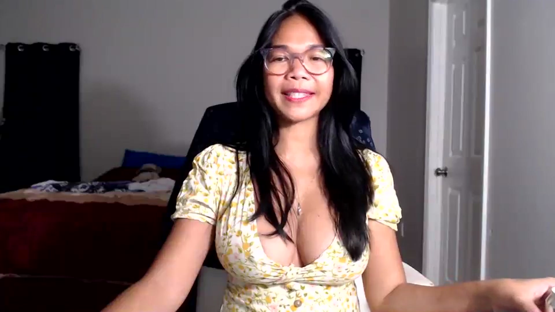 Gallery image thumbnail from Littlekai2025's myfreecams stream on, 11/18/2025, 04:31 image 15 of 20