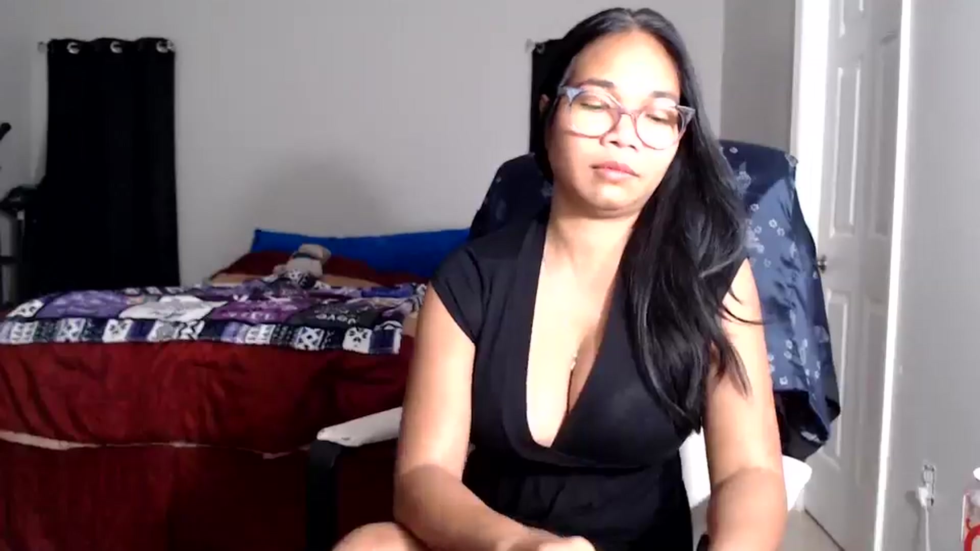 Gallery image thumbnail from Littlekai2025's myfreecams stream on, 11/21/2025, 04:54 image 7 of 20