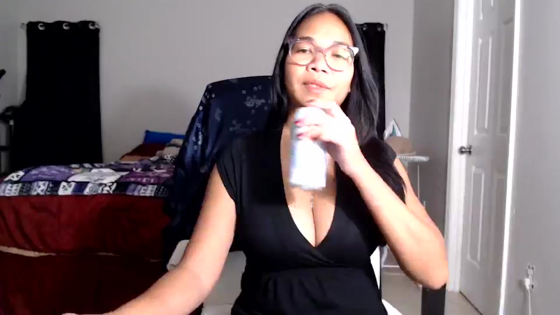 Gallery image thumbnail from Littlekai2025's myfreecams stream on, 11/21/2025, 04:54 image 10 of 20