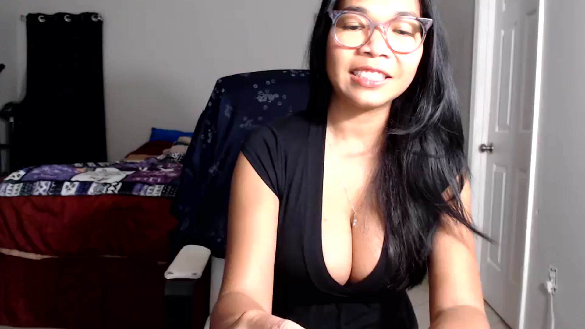 Gallery image thumbnail from Littlekai2025's myfreecams stream on, 11/21/2025, 04:54 image 1 of 20