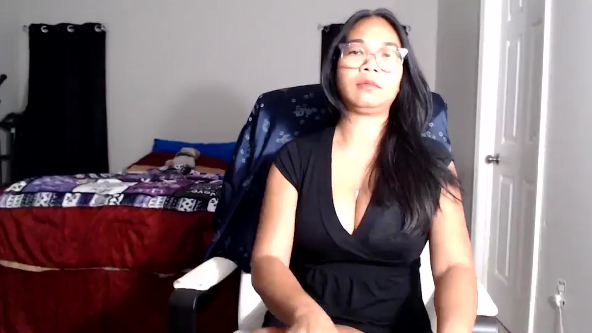 Gallery image thumbnail from Littlekai2025's myfreecams stream on, 11/21/2025, 04:54 image 4 of 20