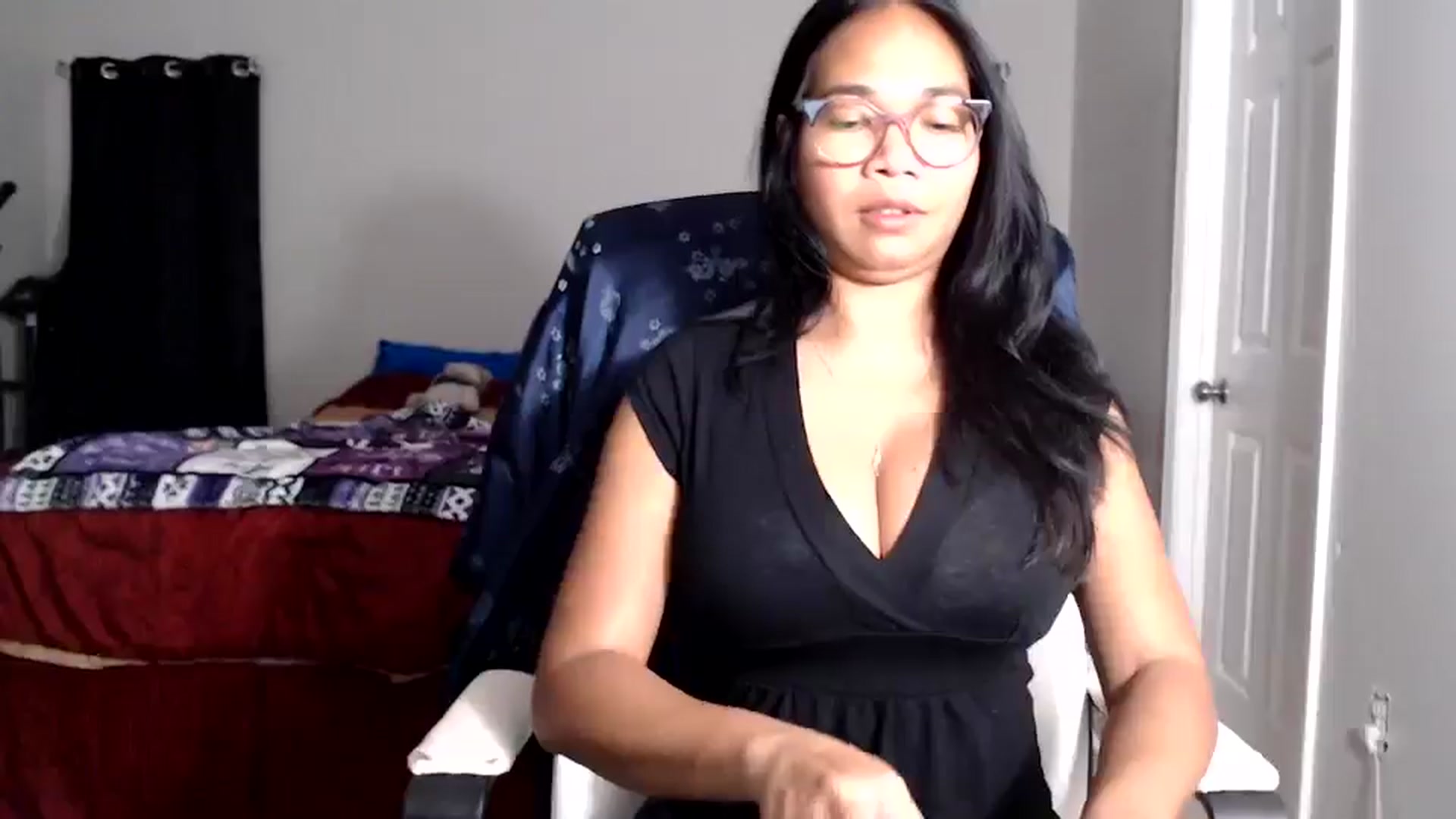 Gallery image thumbnail from Littlekai2025's myfreecams stream on, 11/21/2025, 04:54 image 6 of 20