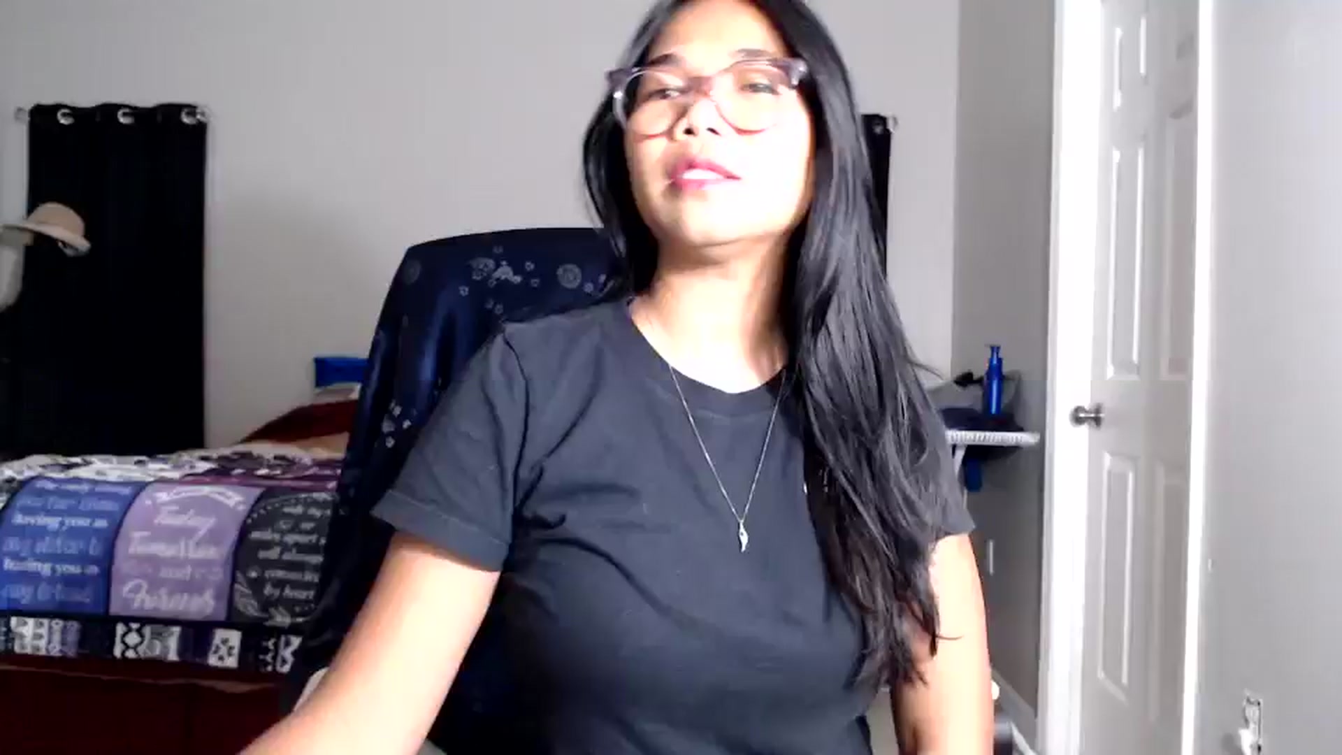 Gallery image thumbnail from Littlekai2025's myfreecams stream on, 11/23/2025, 24:14 image 8 of 20