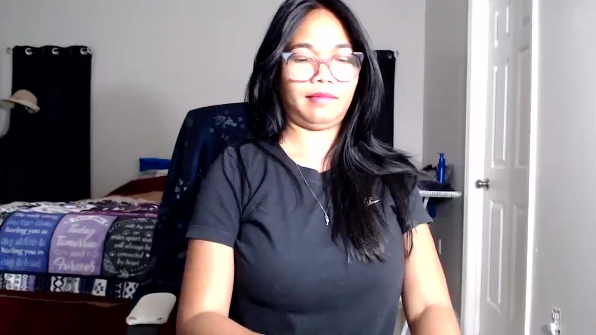 Gallery image thumbnail from Littlekai2025's myfreecams stream on, 11/23/2025, 24:14 image 13 of 20