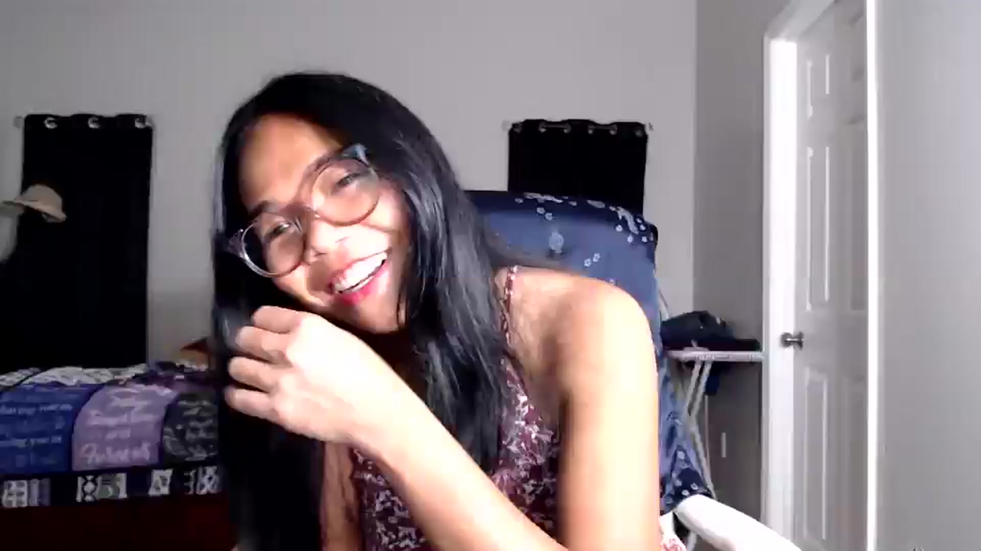 Gallery image thumbnail from Littlekai2025's myfreecams stream on, 11/25/2025, 07:58 image 8 of 20