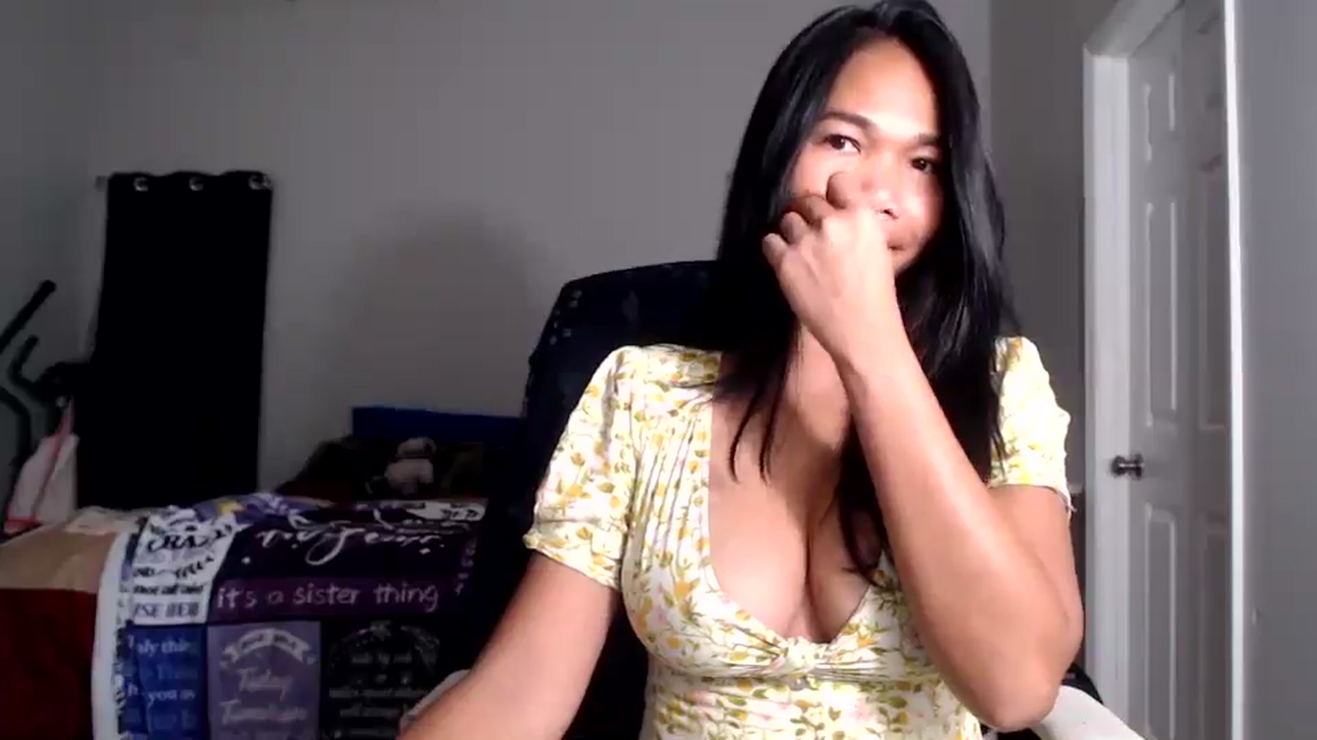 Gallery image thumbnail from Littlekai2025's myfreecams stream on, 11/28/2025, 05:07 image 13 of 20