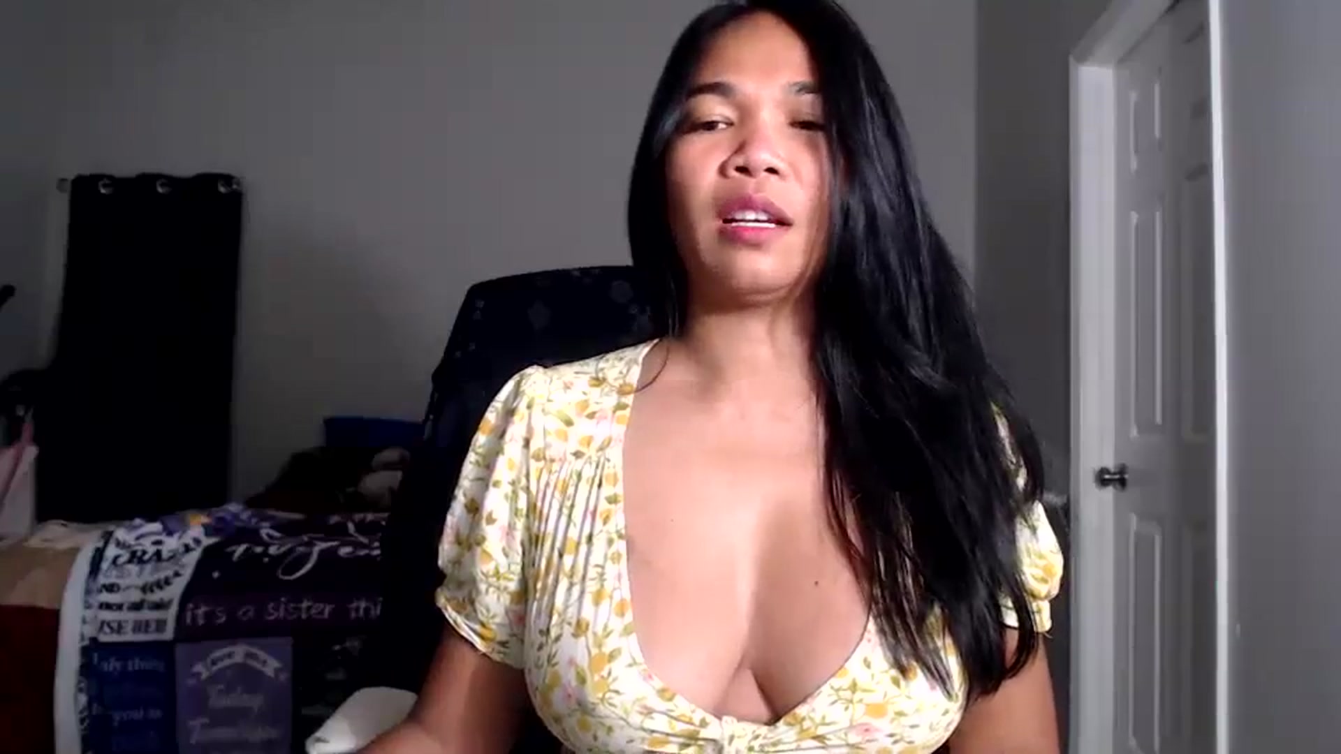 Gallery image thumbnail from Littlekai2025's myfreecams stream on, 11/28/2025, 05:07 image 18 of 20