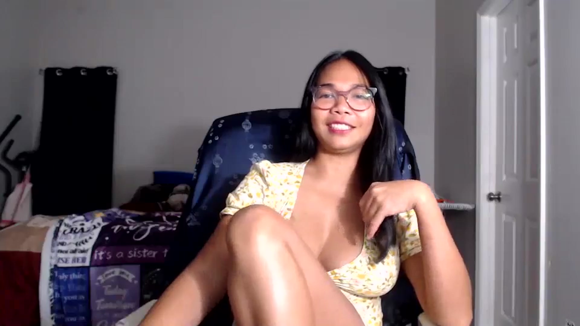 Gallery image thumbnail from Littlekai2025's myfreecams stream on, 11/28/2025, 05:07 image 6 of 20