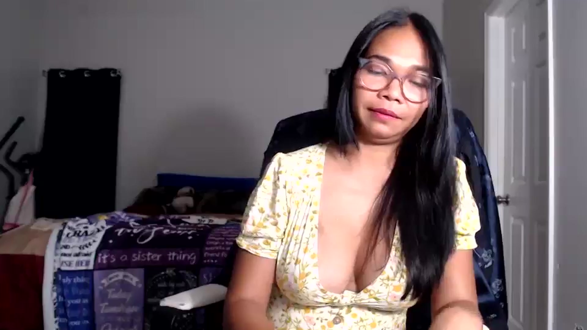 Gallery image thumbnail from Littlekai2025's myfreecams stream on, 11/28/2025, 05:07 image 9 of 20