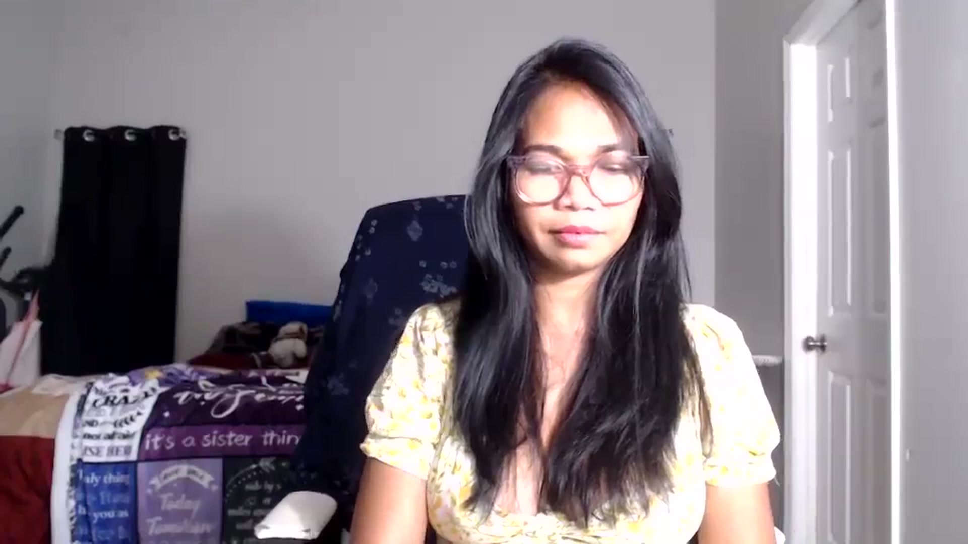 Gallery image thumbnail from Littlekai2025's myfreecams stream on, 11/28/2025, 05:38 image 10 of 20