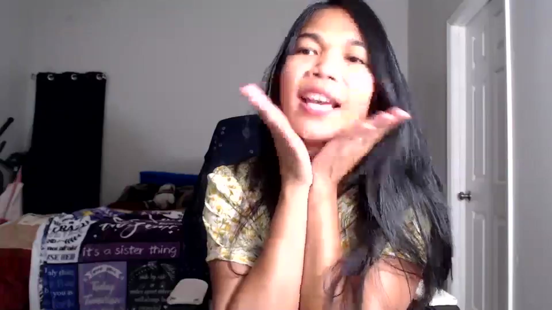 Gallery image thumbnail from Littlekai2025's myfreecams stream on, 11/28/2025, 05:38 image 18 of 20