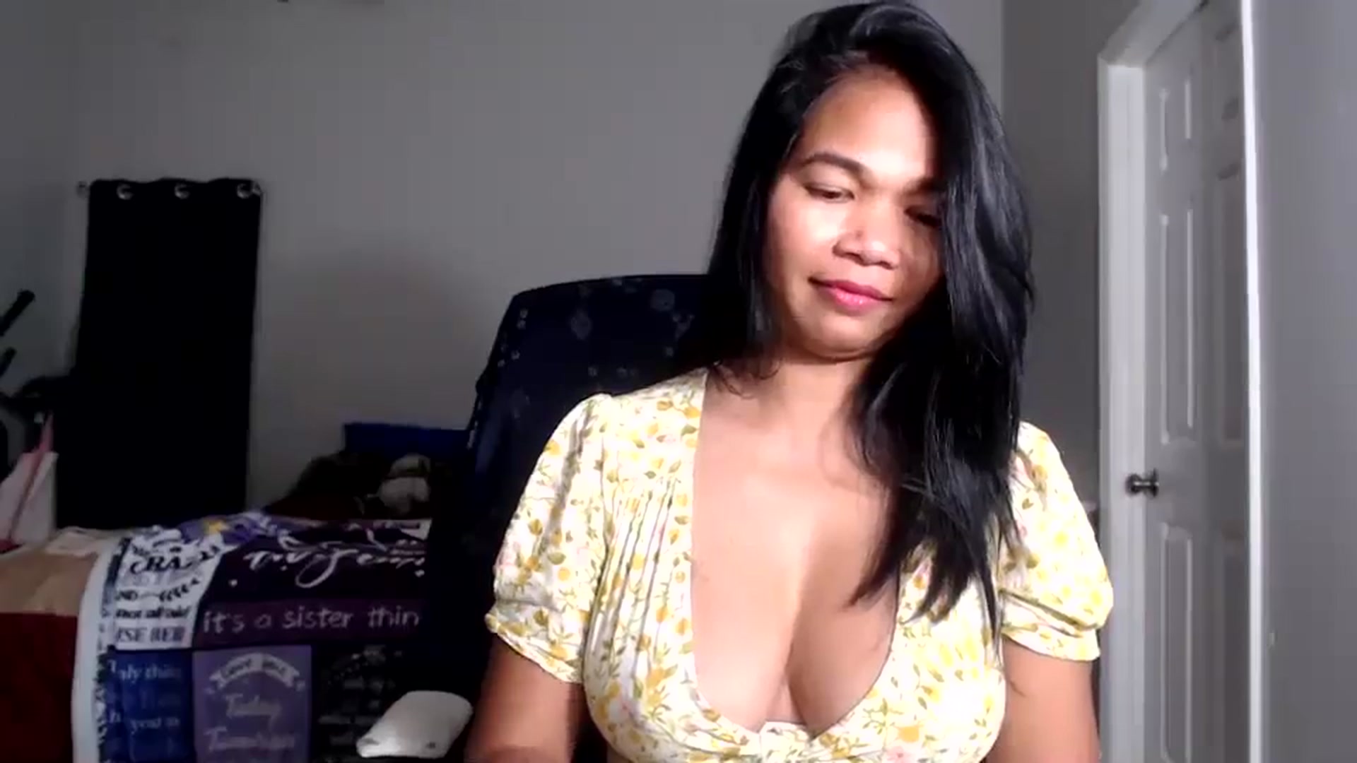 Gallery image thumbnail from Littlekai2025's myfreecams stream on, 11/28/2025, 05:38 image 4 of 20