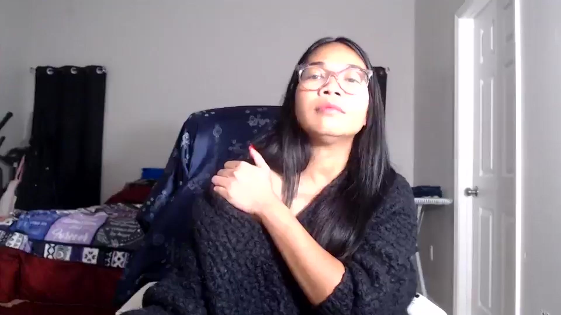 Gallery image thumbnail from Littlekai2025's myfreecams stream on, 11/29/2025, 24:00 image 17 of 20