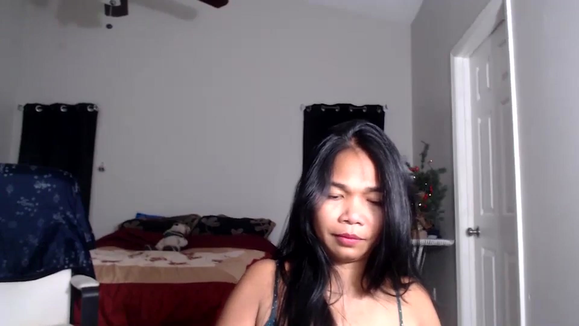 Gallery image thumbnail from Littlekai2025's myfreecams stream on, 12/02/2025, 04:57 image 18 of 20