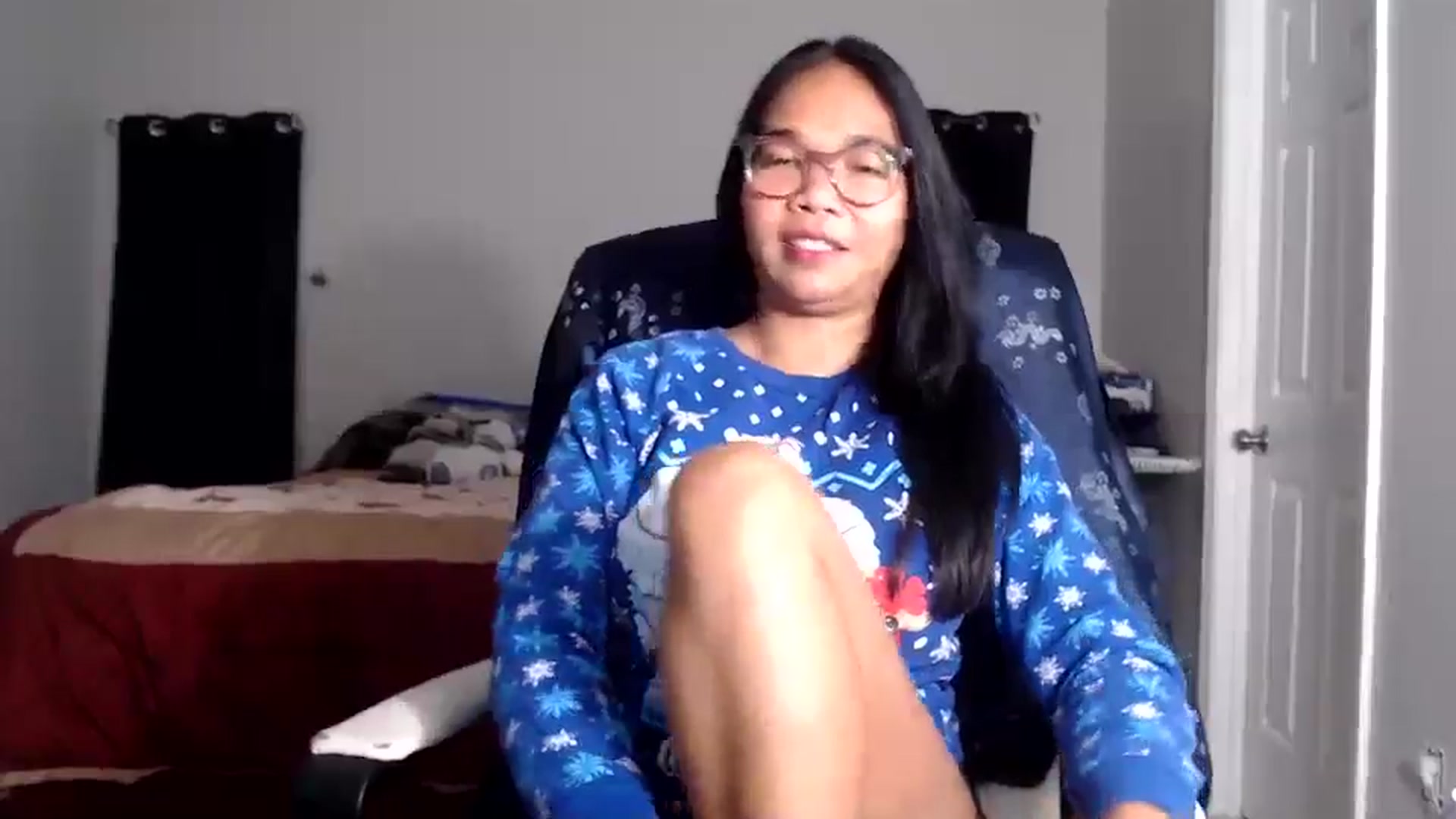 Gallery image thumbnail from Littlekai2025's myfreecams stream on, 12/04/2025, 02:29 image 17 of 20