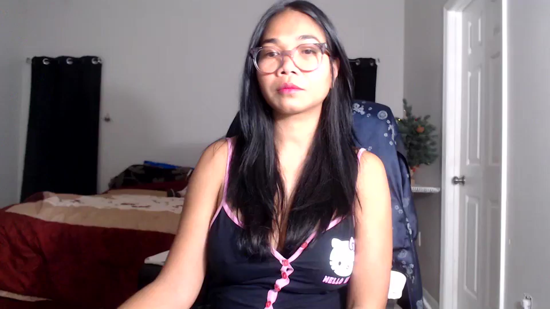 Gallery image thumbnail from Littlekai2025's myfreecams stream on, 12/05/2025, 04:37 image 4 of 20