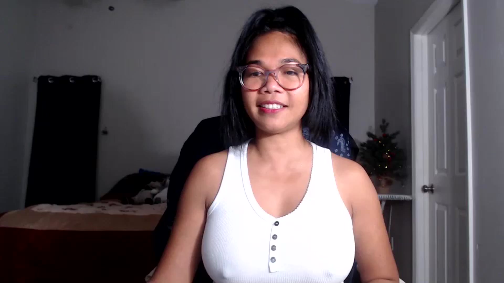 Gallery image thumbnail from Littlekai2025's myfreecams stream on, 12/07/2025, 04:24 image 17 of 20