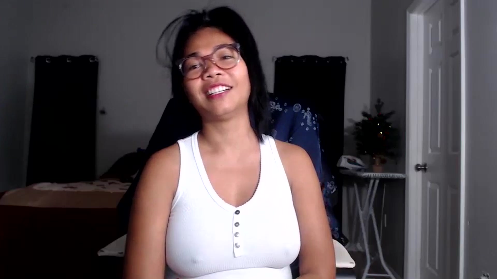 Gallery image thumbnail from Littlekai2025's myfreecams stream on, 12/07/2025, 04:24 image 6 of 20