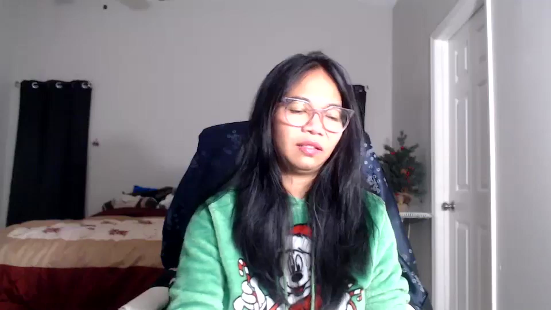 Gallery image thumbnail from Littlekai2025's myfreecams stream on, 12/08/2025, 24:00 image 3 of 20