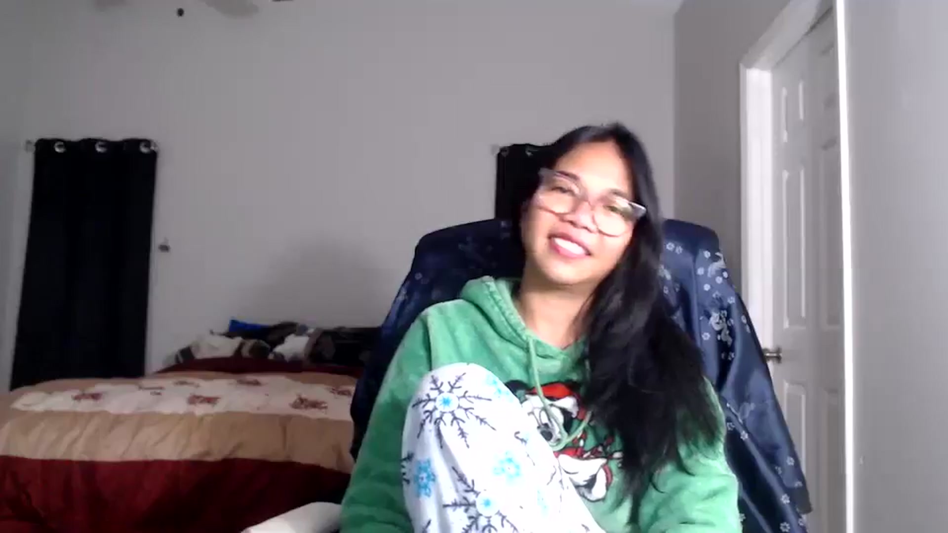 Gallery image thumbnail from Littlekai2025's myfreecams stream on, 12/08/2025, 24:00 image 8 of 20