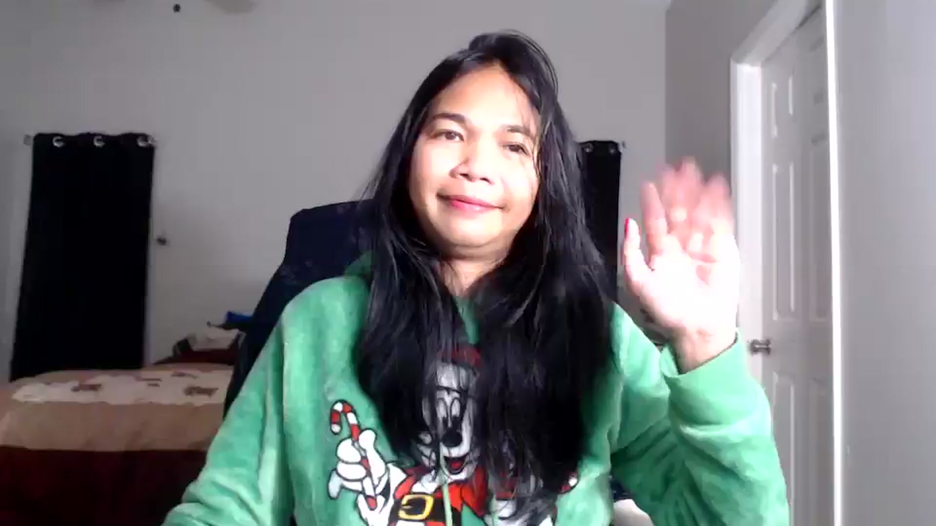 Gallery image thumbnail from Littlekai2025's myfreecams stream on, 12/08/2025, 24:28 image 19 of 20