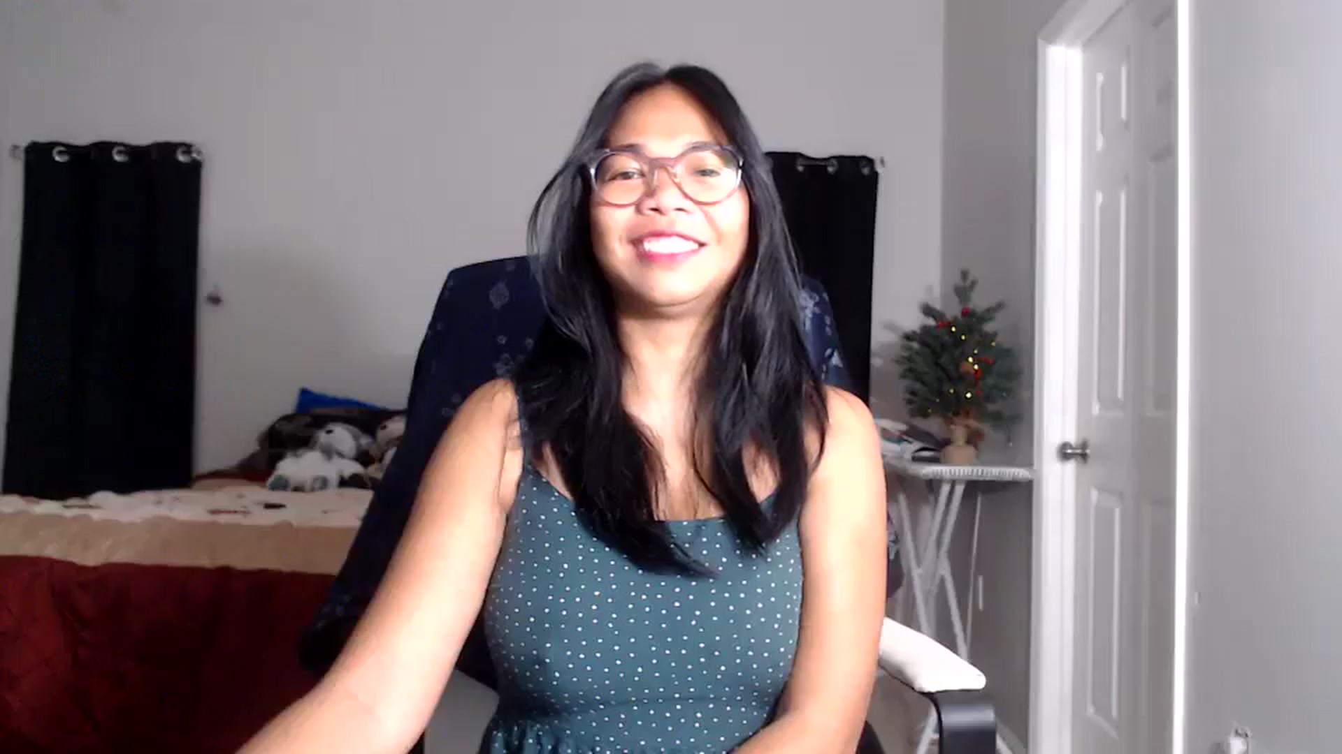 Gallery image thumbnail from Littlekai2025's myfreecams stream on, 12/09/2025, 24:32 image 2 of 20