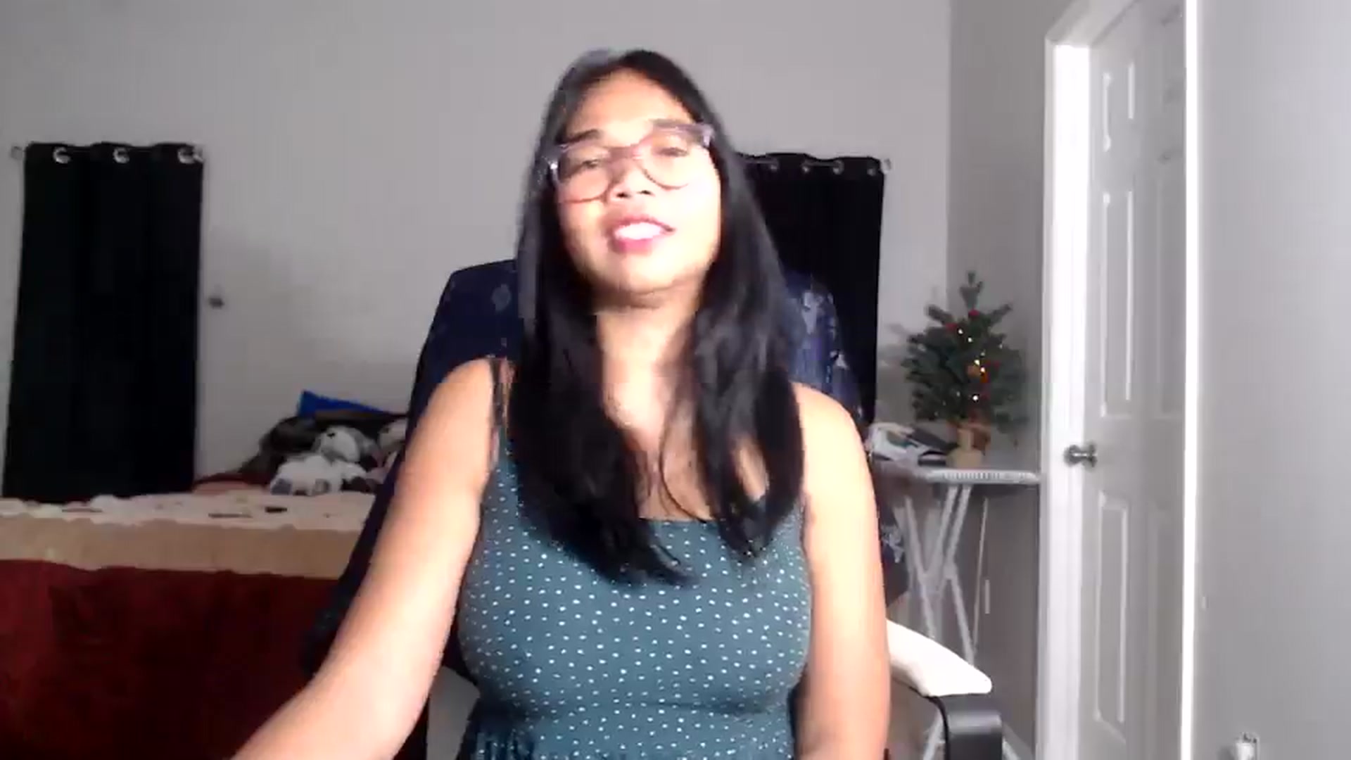 Gallery image thumbnail from Littlekai2025's myfreecams stream on, 12/09/2025, 02:47 image 6 of 20