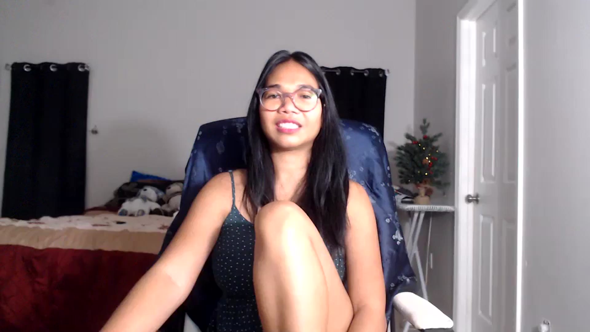 Gallery image thumbnail from Littlekai2025's myfreecams stream on, 12/09/2025, 02:47 image 18 of 20