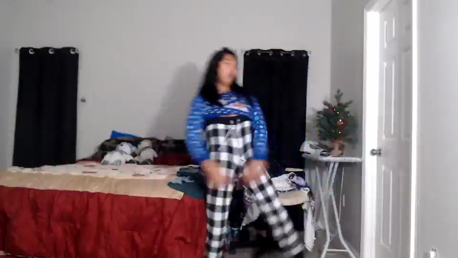 Gallery image thumbnail from Littlekai2025's myfreecams stream on, 12/09/2025, 04:28 image 20 of 20