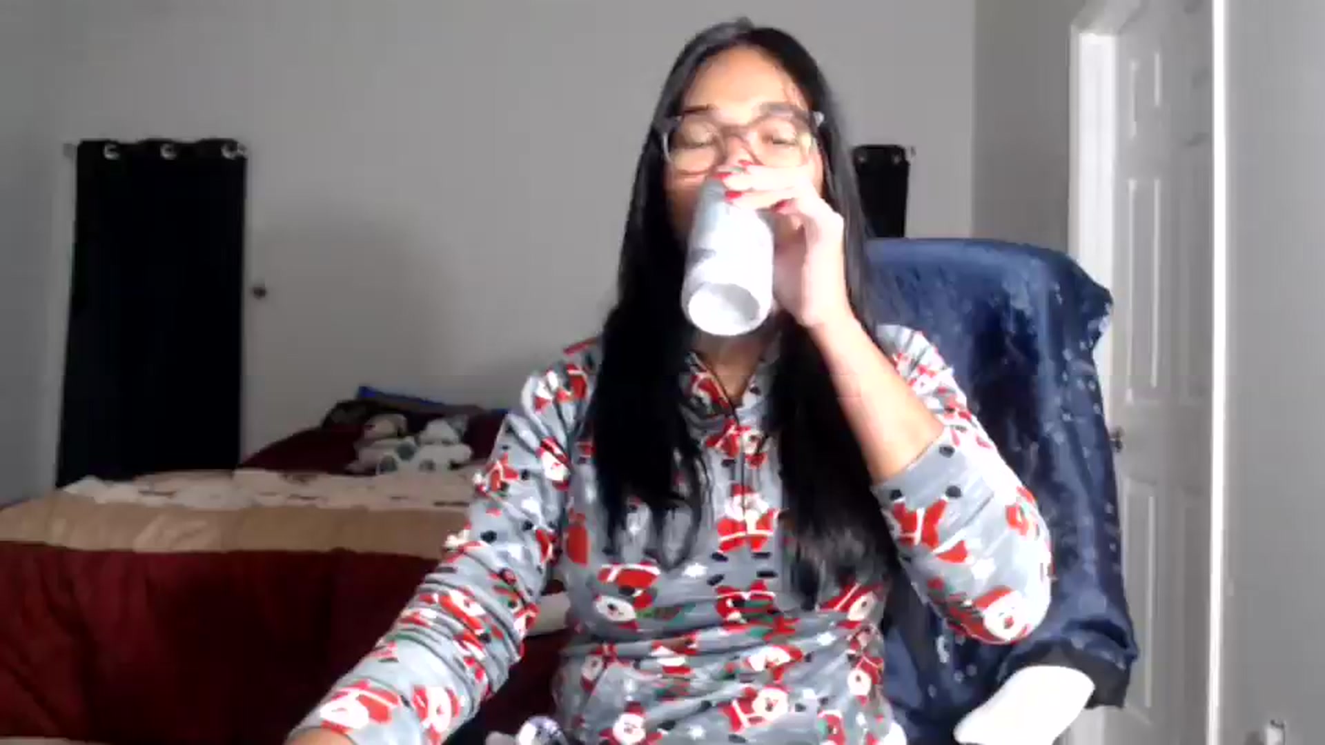Gallery image thumbnail from Littlekai2025's myfreecams stream on, 12/10/2025, 02:51 image 15 of 20