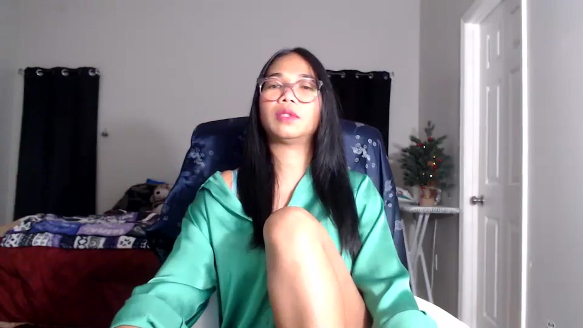 Gallery image thumbnail from Littlekai2025's myfreecams stream on, 12/11/2025, 01:36 image 19 of 20