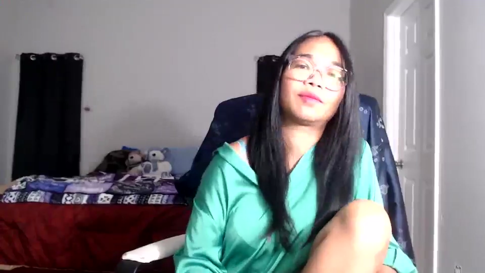 Gallery image thumbnail from Littlekai2025's myfreecams stream on, 12/11/2025, 01:36 image 17 of 20