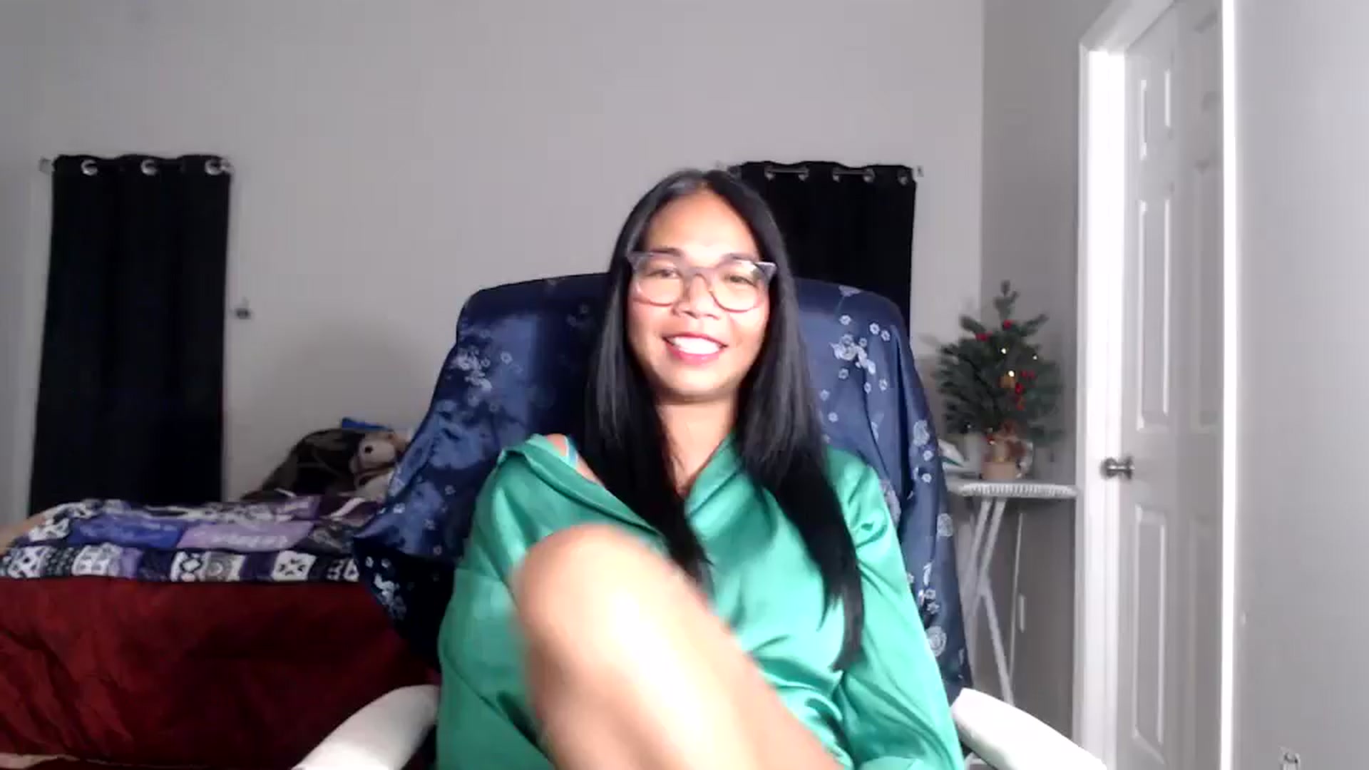 Gallery image thumbnail from Littlekai2025's myfreecams stream on, 12/11/2025, 01:36 image 18 of 20