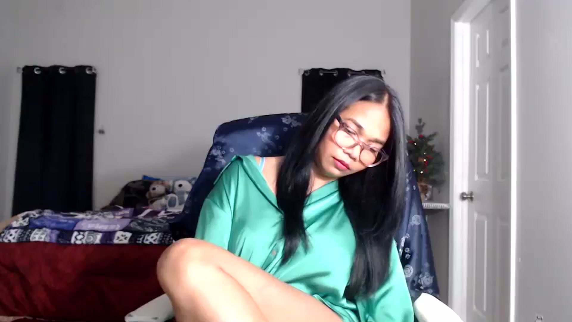 Gallery image thumbnail from Littlekai2025's myfreecams stream on, 12/11/2025, 01:36 image 16 of 20