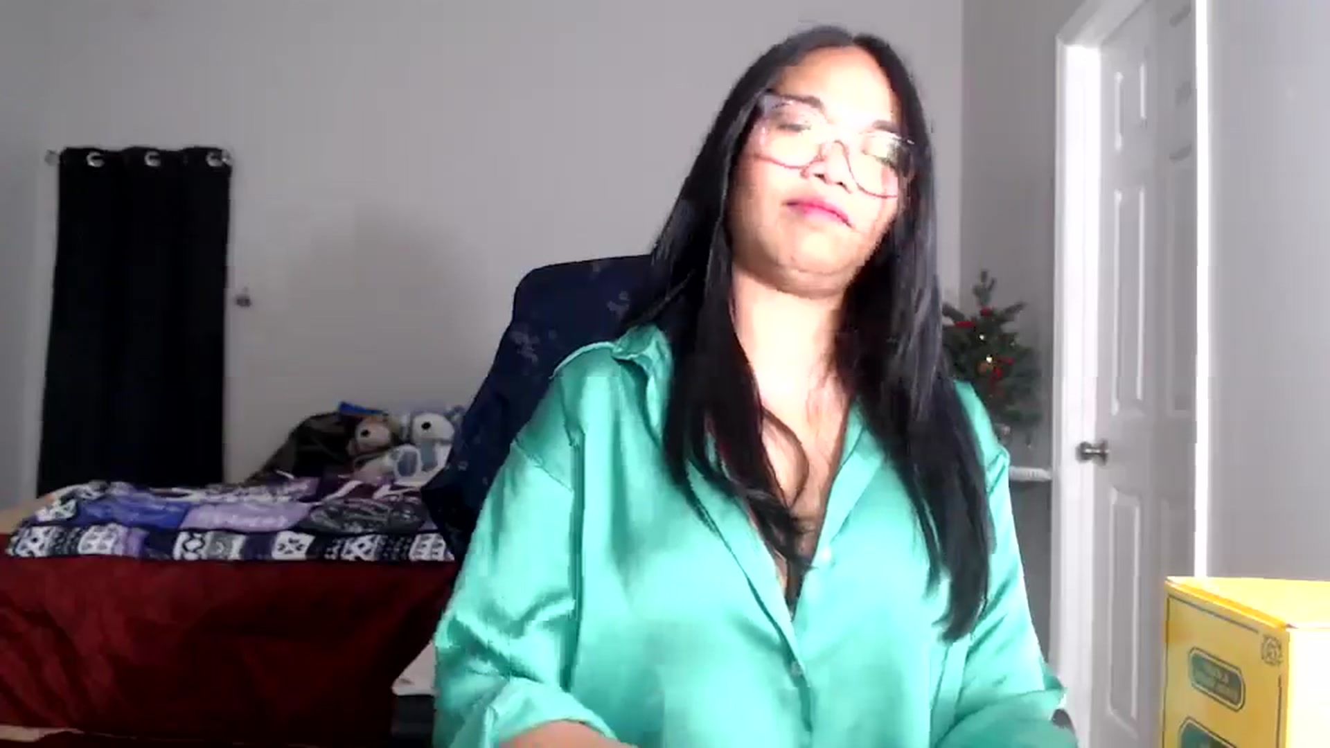 Gallery image thumbnail from Littlekai2025's myfreecams stream on, 12/11/2025, 04:50 image 3 of 20